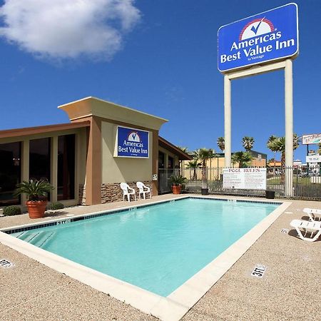 Americas Best Value Inn Angleton Facilities photo